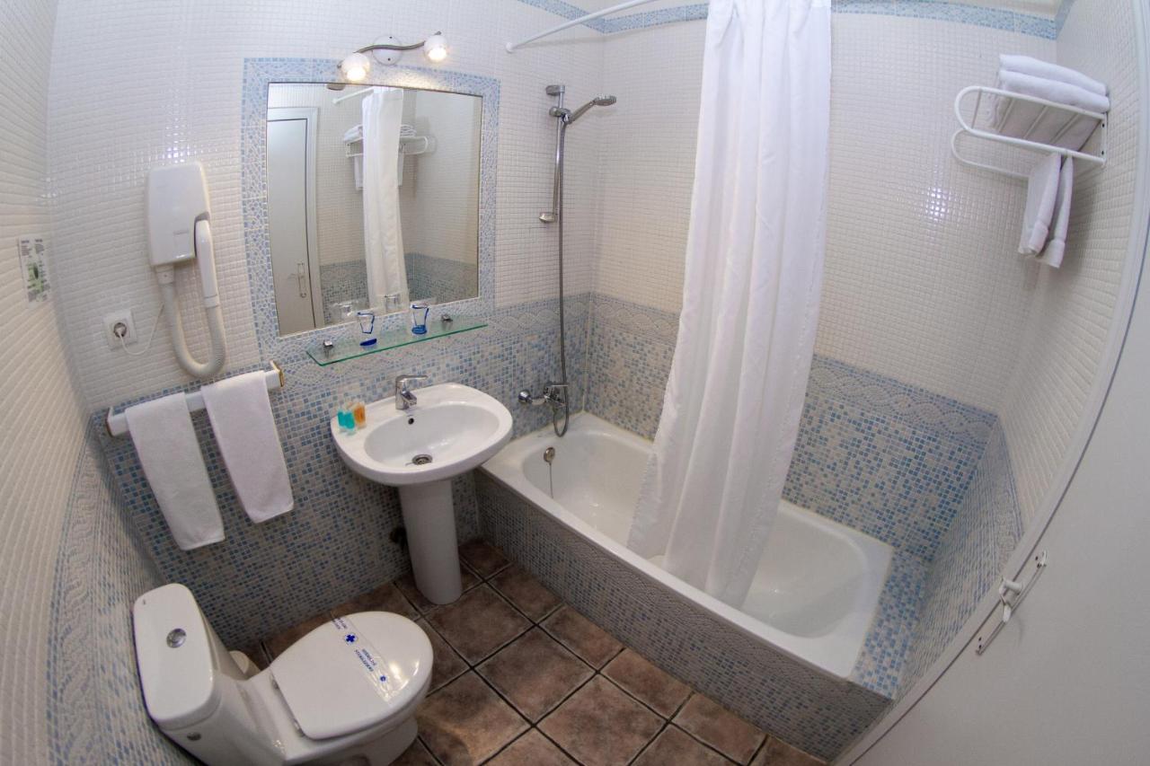 סהרה דה לוס אטונס Hotel Almadraba מראה חיצוני תמונה