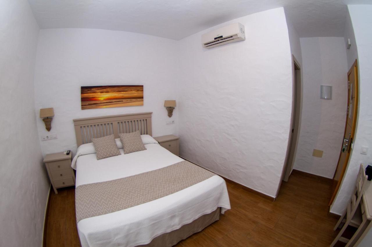 סהרה דה לוס אטונס Hotel Almadraba מראה חיצוני תמונה