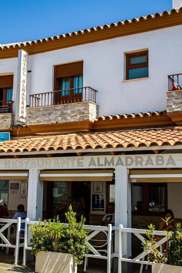 סהרה דה לוס אטונס Hotel Almadraba מראה חיצוני תמונה