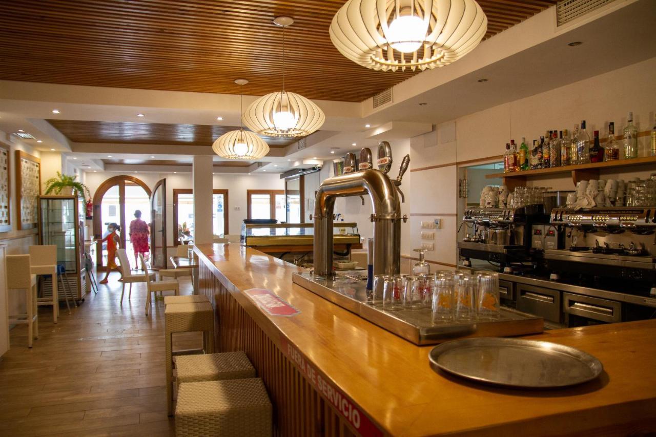 סהרה דה לוס אטונס Hotel Almadraba מראה חיצוני תמונה
