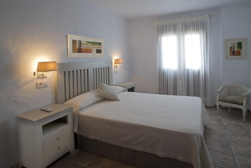 סהרה דה לוס אטונס Hotel Almadraba מראה חיצוני תמונה