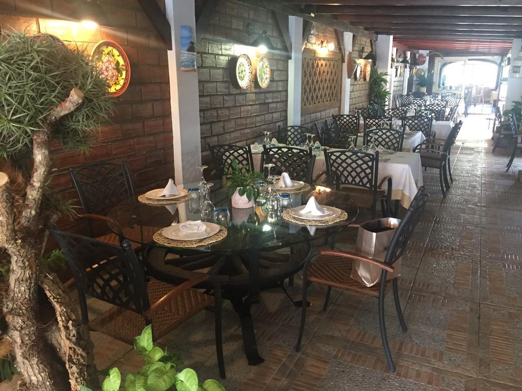 סהרה דה לוס אטונס Hotel Almadraba מראה חיצוני תמונה