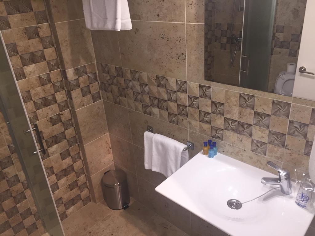סהרה דה לוס אטונס Hotel Almadraba מראה חיצוני תמונה