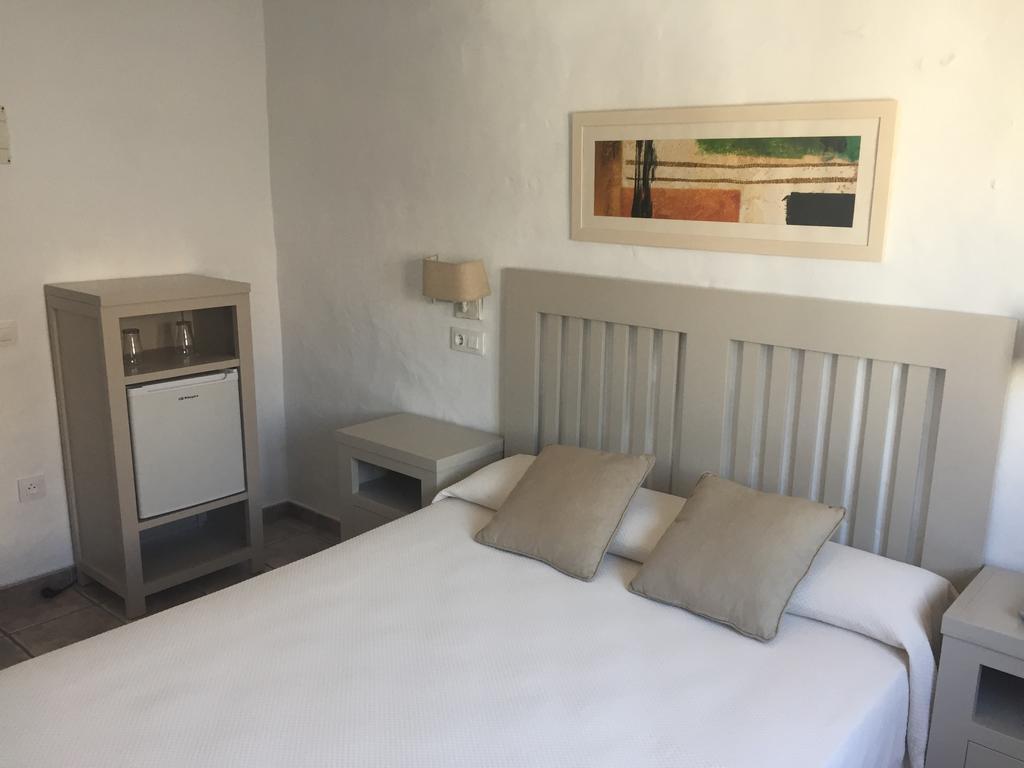 סהרה דה לוס אטונס Hotel Almadraba מראה חיצוני תמונה