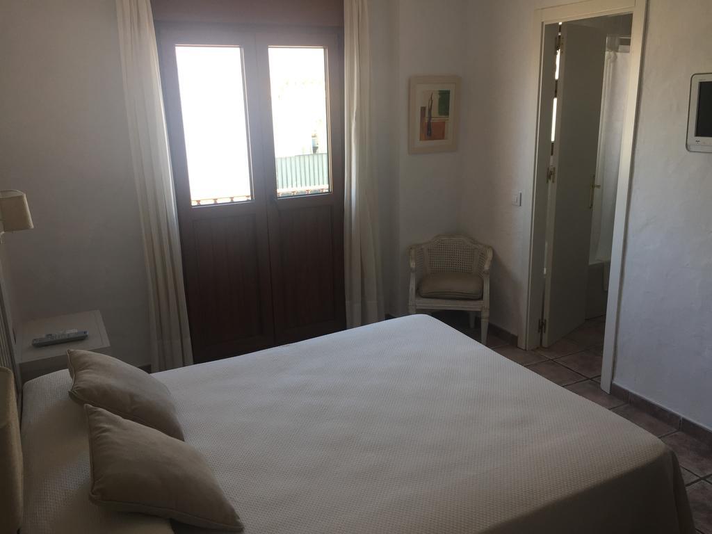 סהרה דה לוס אטונס Hotel Almadraba מראה חיצוני תמונה