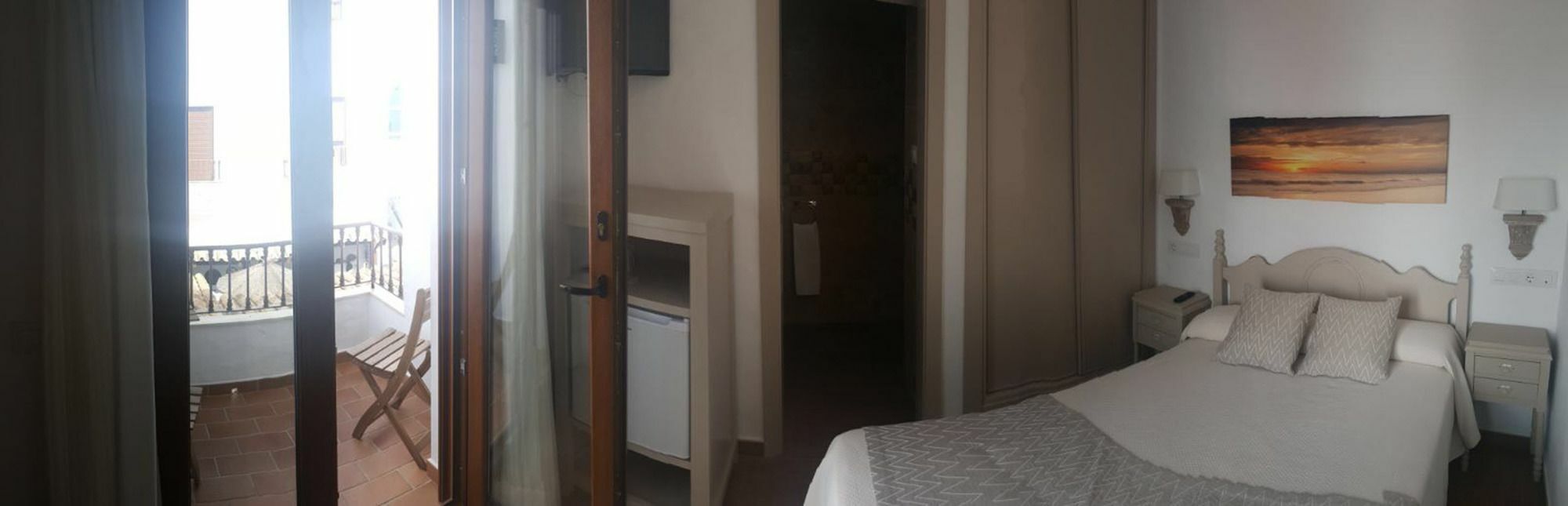 סהרה דה לוס אטונס Hotel Almadraba מראה חיצוני תמונה