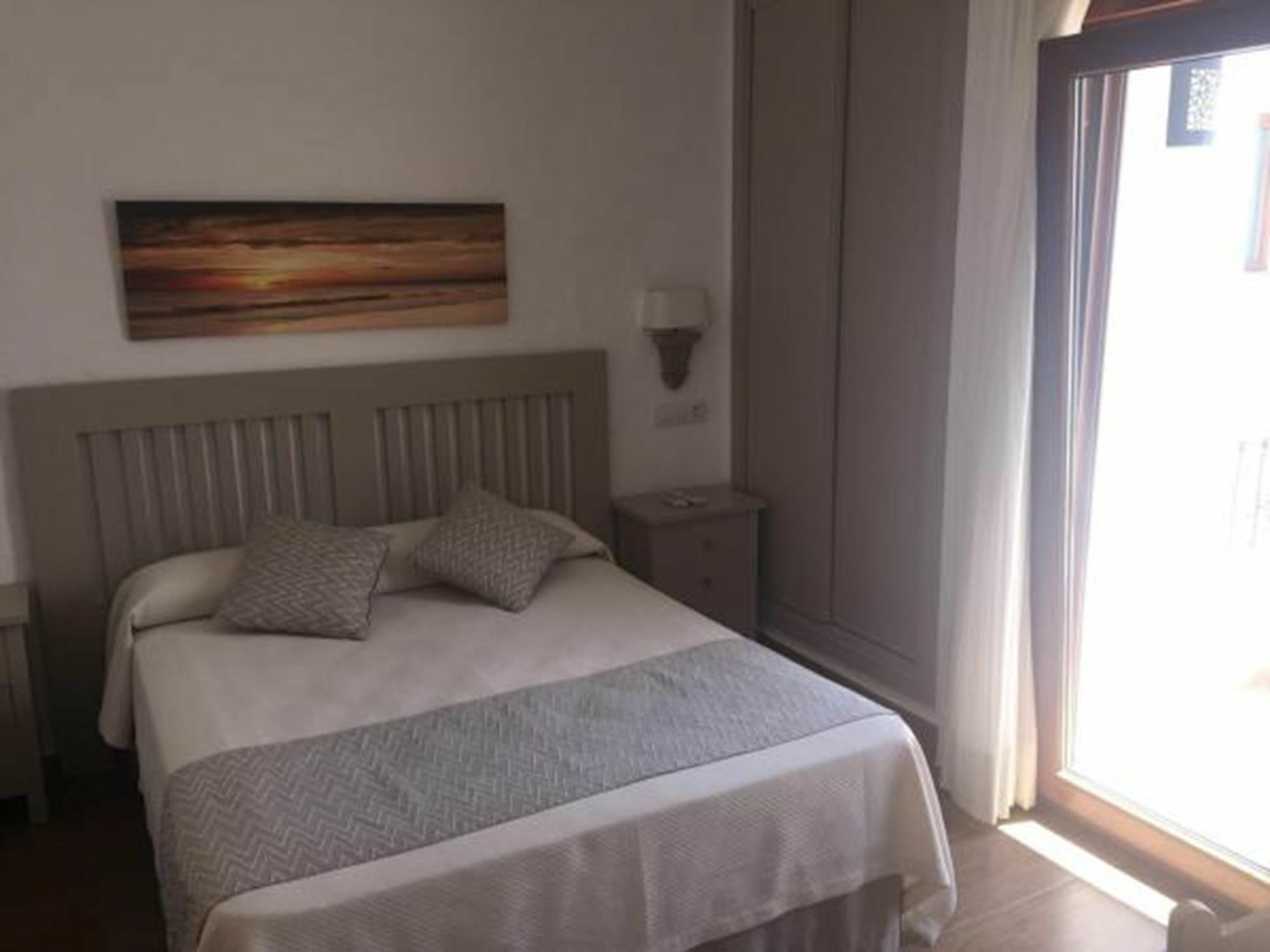 סהרה דה לוס אטונס Hotel Almadraba מראה חיצוני תמונה