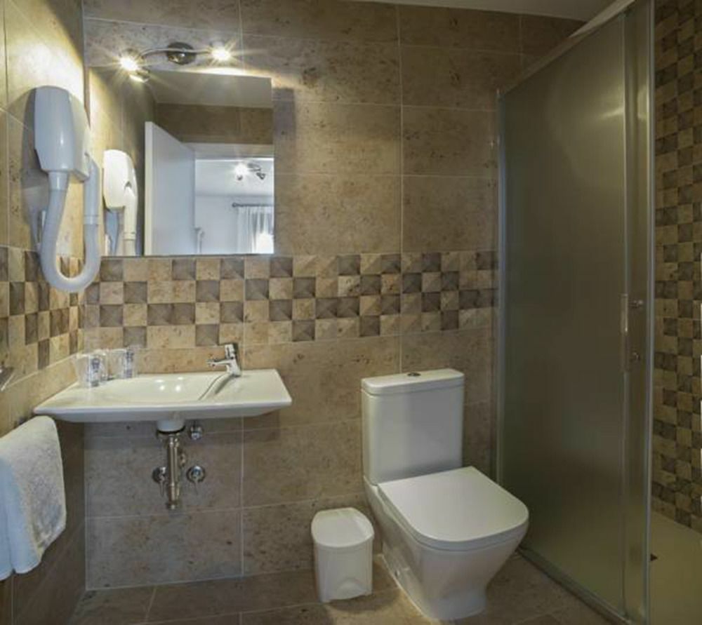 סהרה דה לוס אטונס Hotel Almadraba מראה חיצוני תמונה